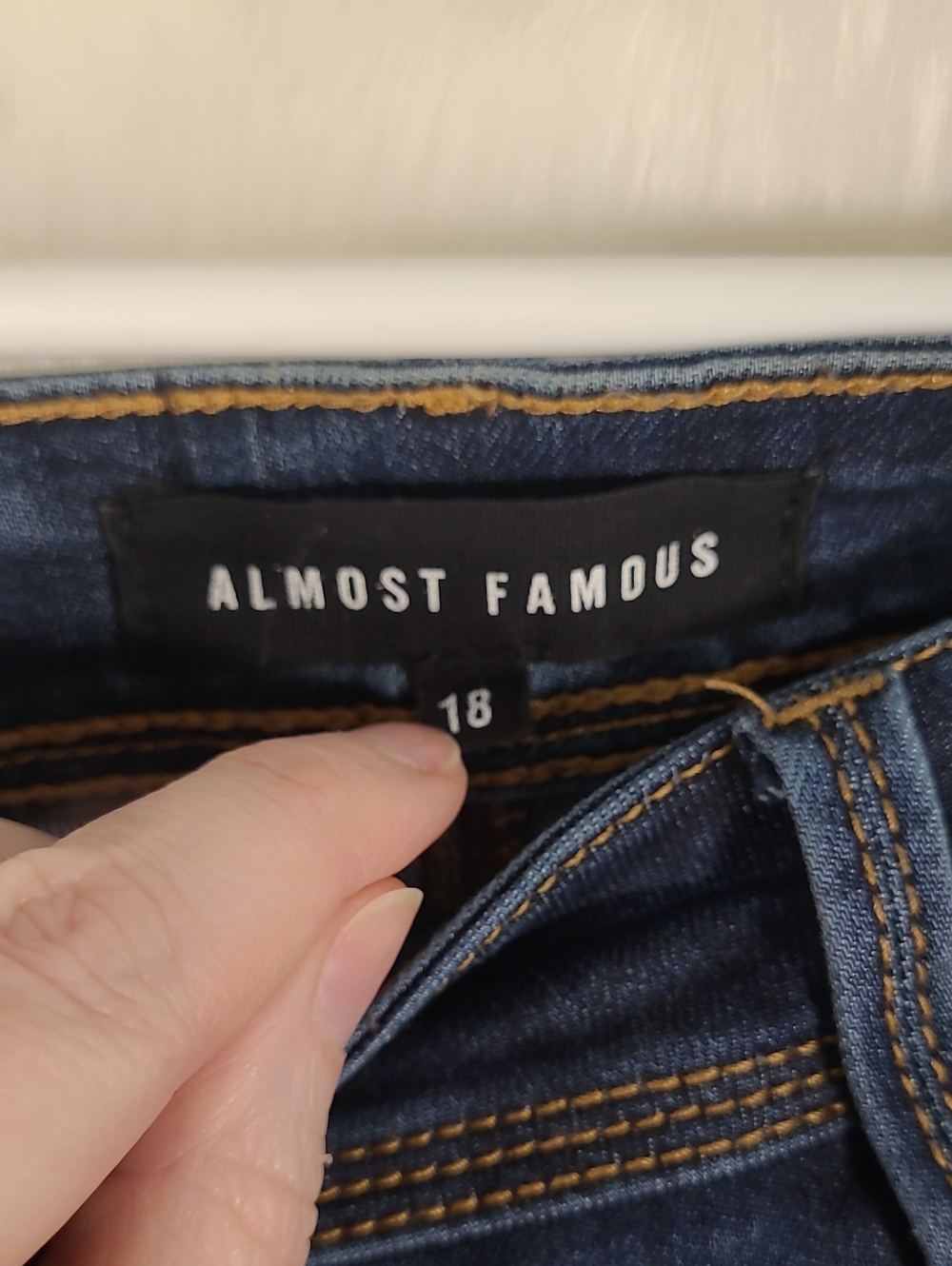 Almost Famous Jeans - Picture 2 of 5